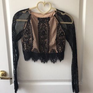 Cropped lace blouse 🌟⚡️🌟